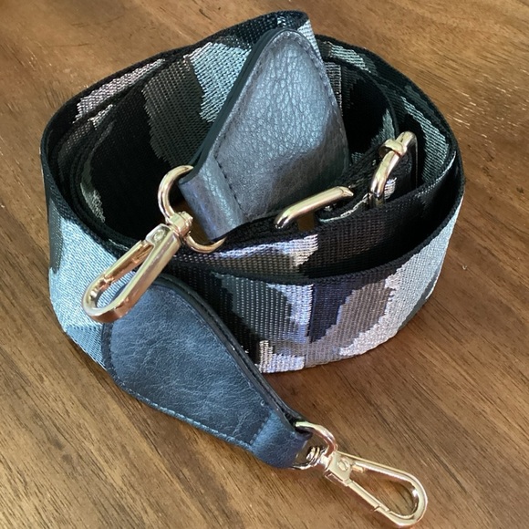 Camo Adjustable Replacement Strap for Purse Bag, Gray & Black Rose Gold Hardware - Picture 4 of 4